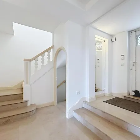 Kriss Apartment *
